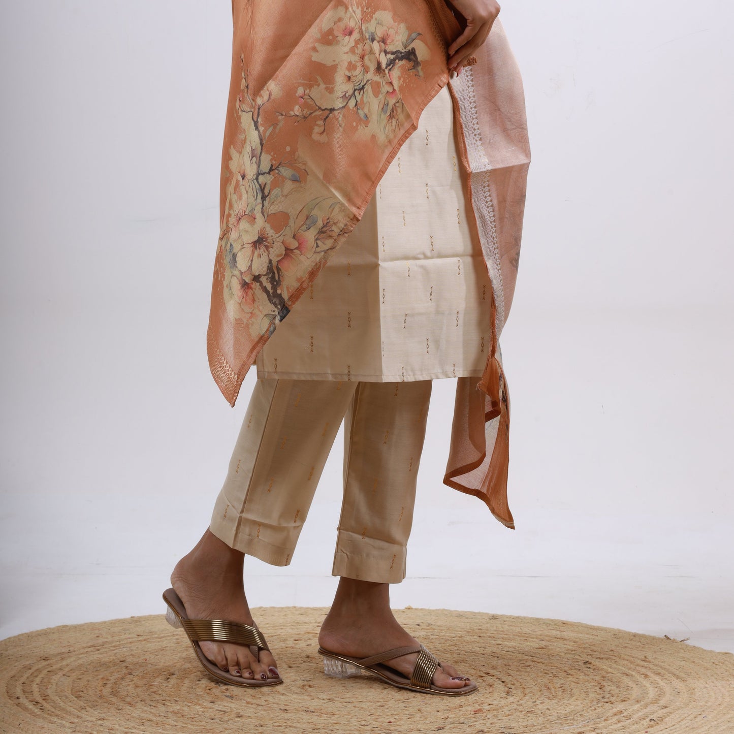 Tussar Silk Fish Butta Set(Tissue Dupatta)