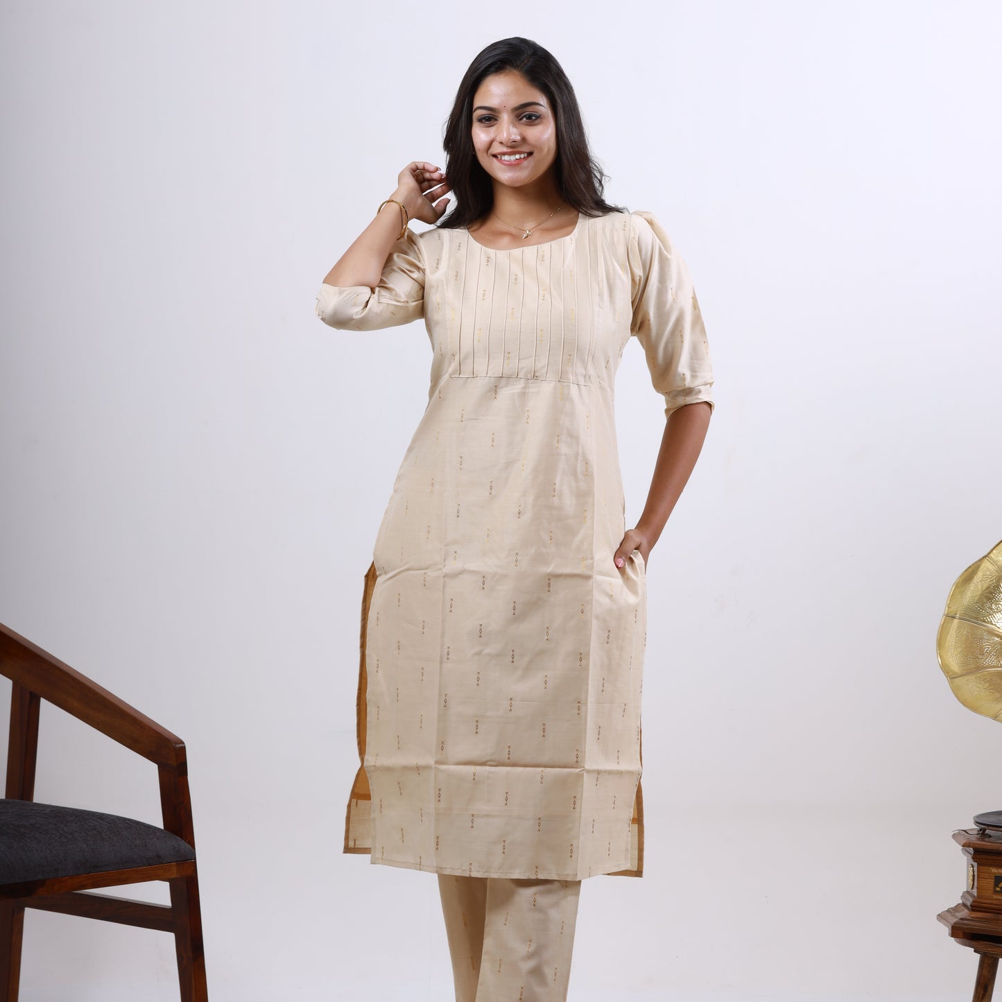 Tussar Silk Fish Butta Set(Tissue Dupatta)