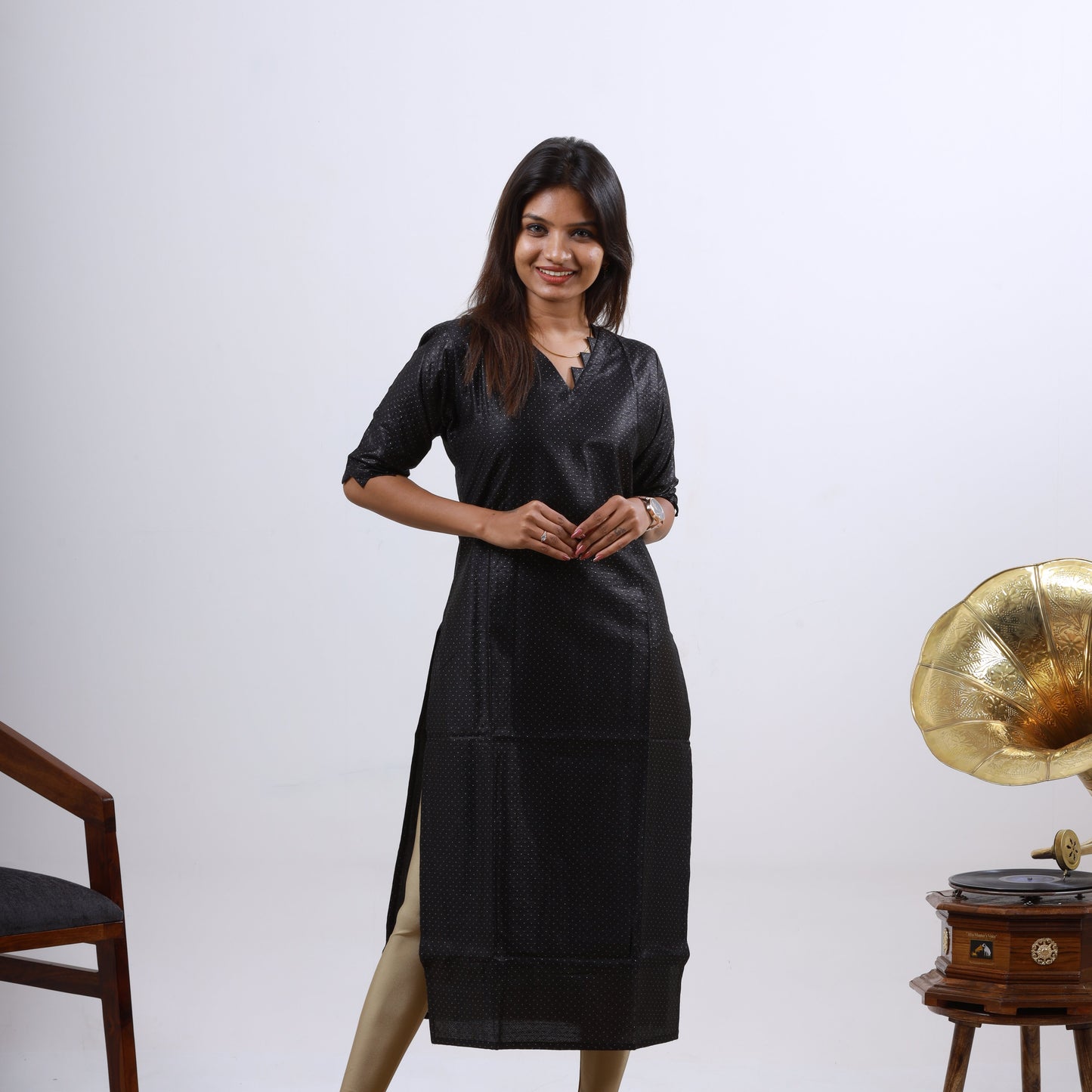Falling Silk Diamond Butta (Dupatta Chanderi Jacquard)Top and dupatta