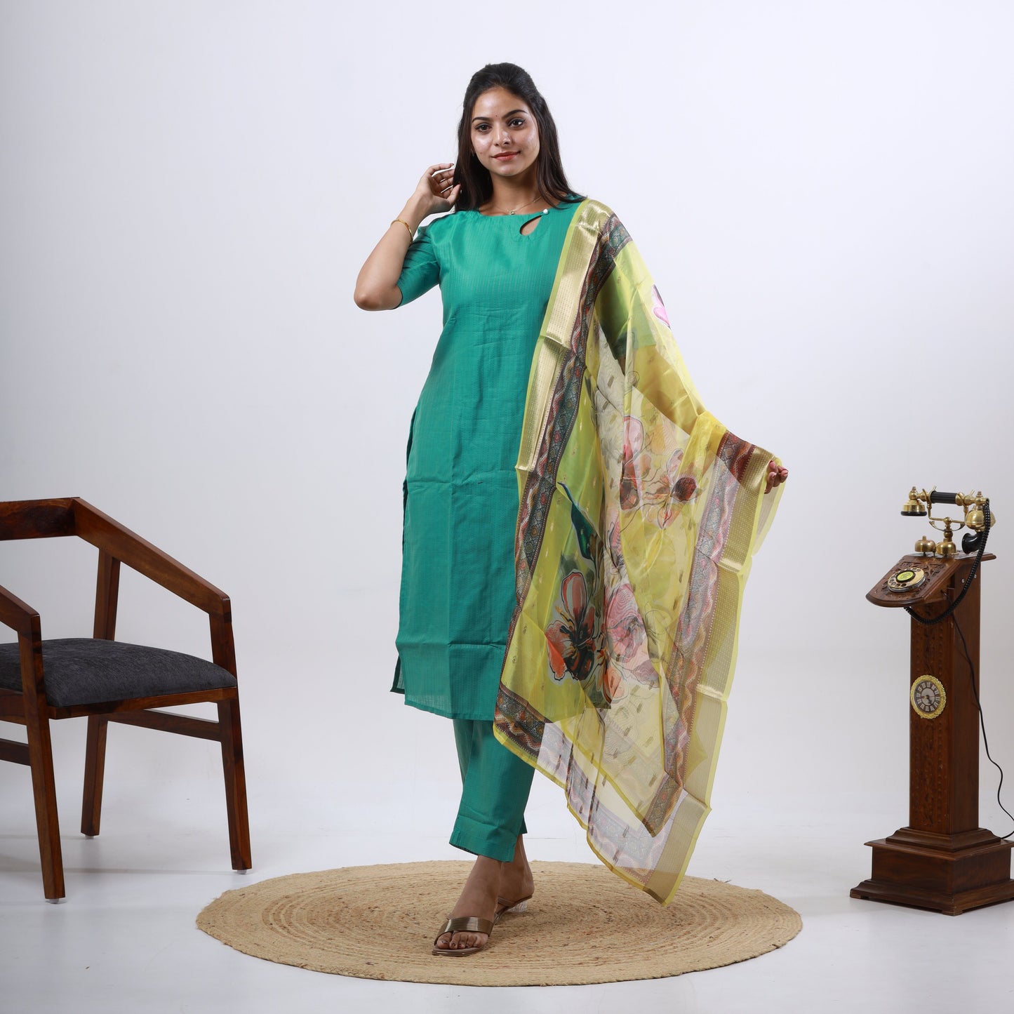 Tussar Silk Zari Muthu Stripes Organza Dupatta