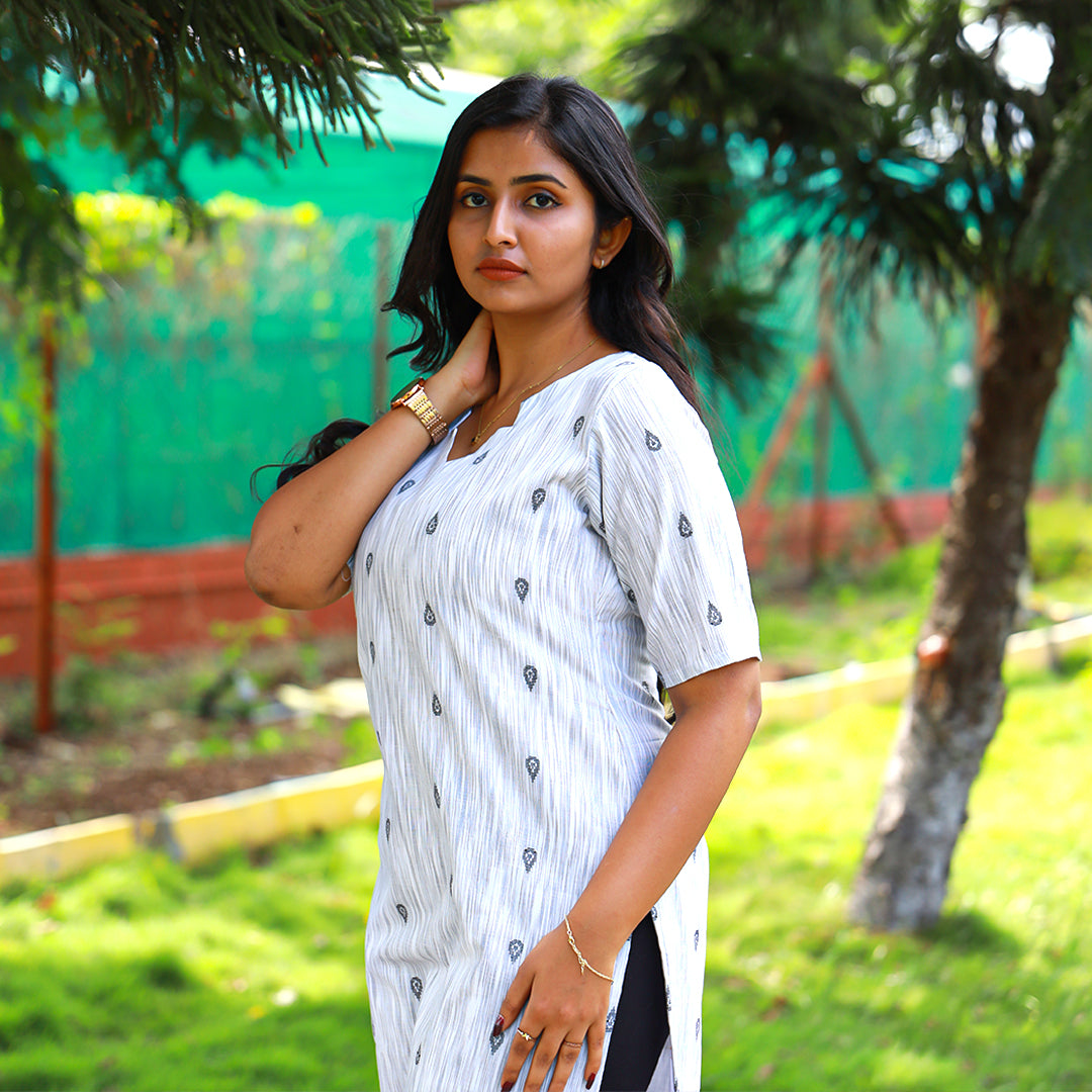 Cotton Dye & Dye Bindi Butta kurta