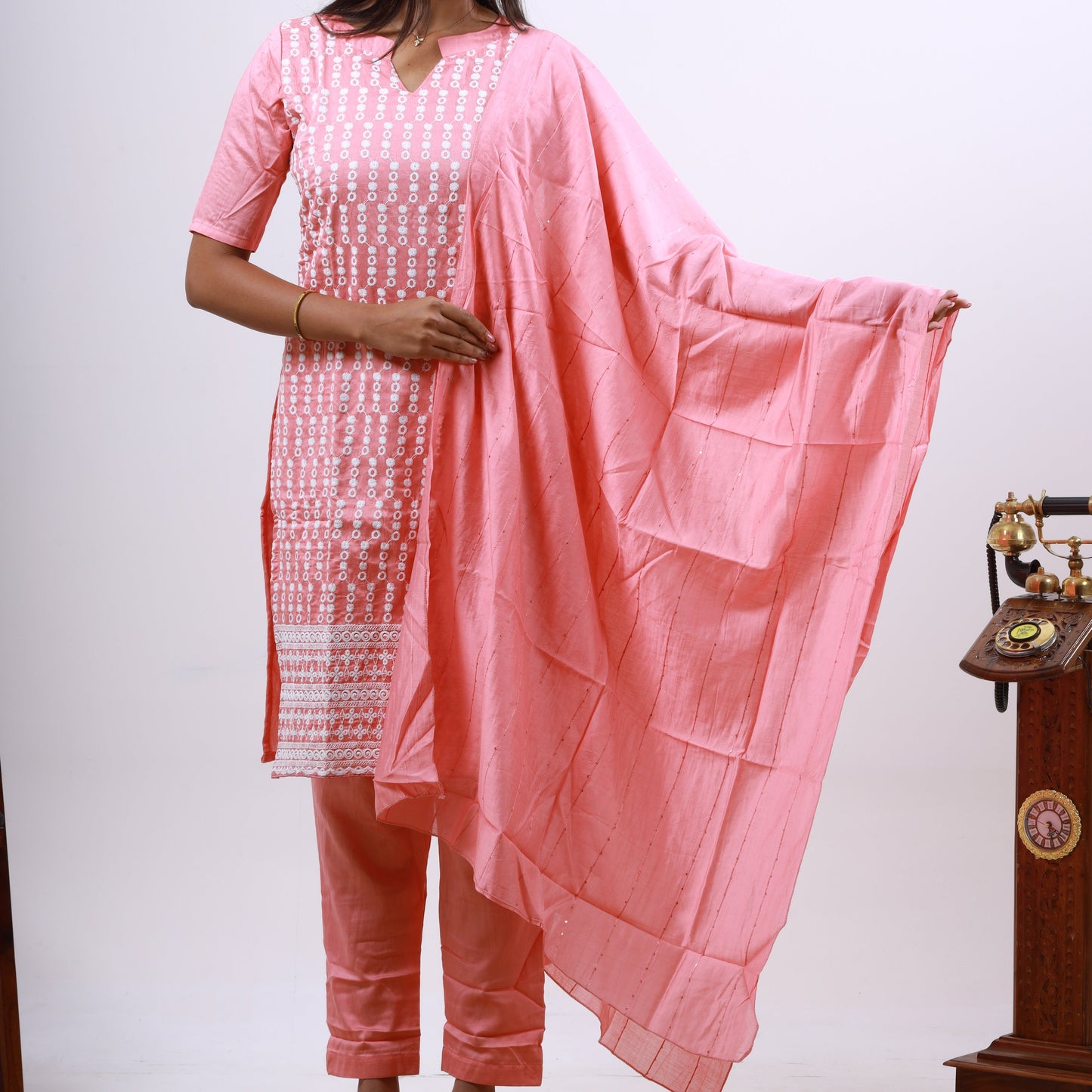 Cotton Chikankari set Pink(xs-l)