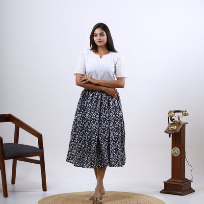 Cotton Hakoba White top black skirt