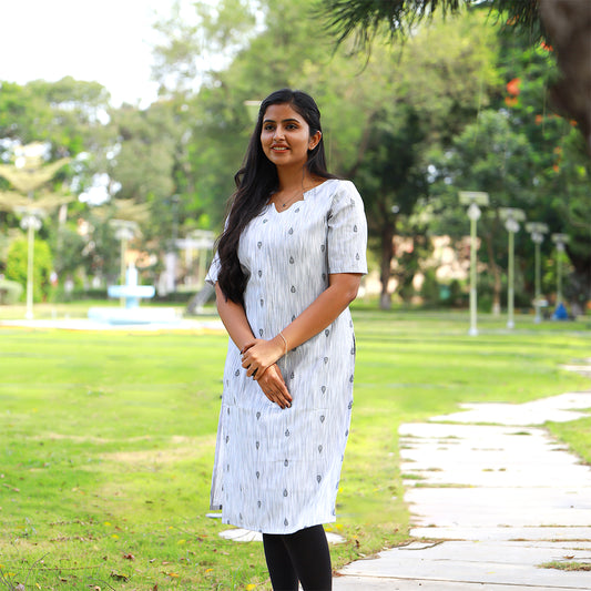 Cotton Dye & Dye Bindi Butta kurta